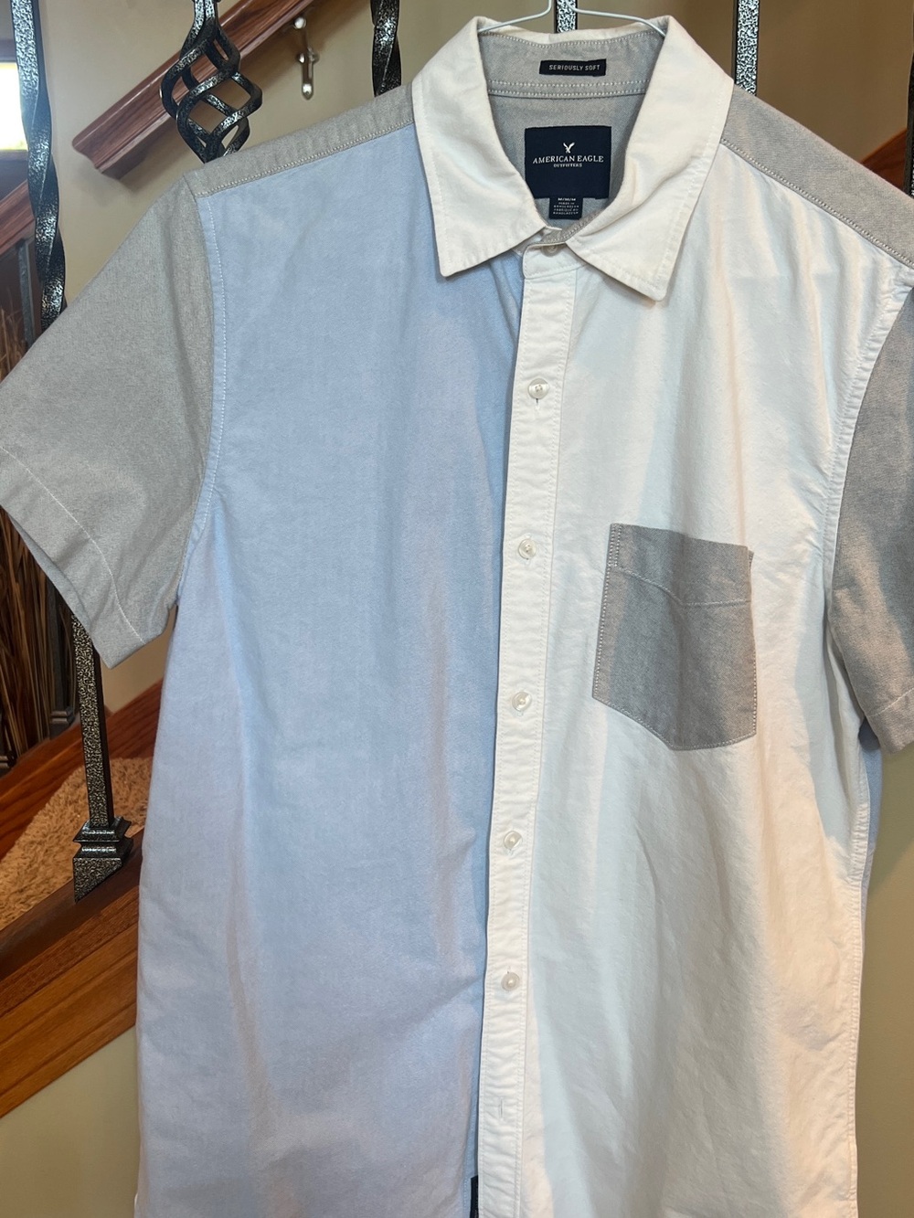 American Eagle short sleeve shirt medium